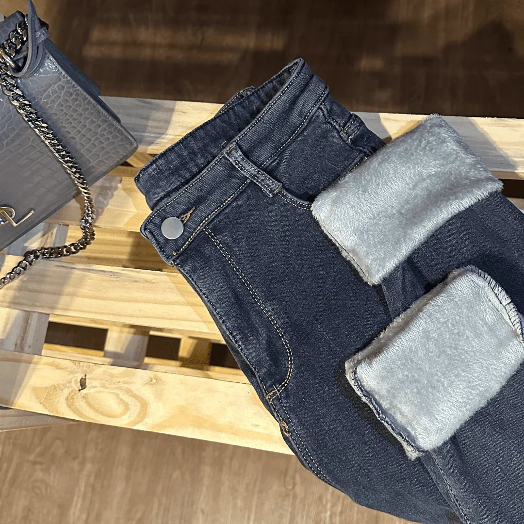 Calça Jeans Peluciada com Elastano + Meia Térmica Grátis - Modazzy