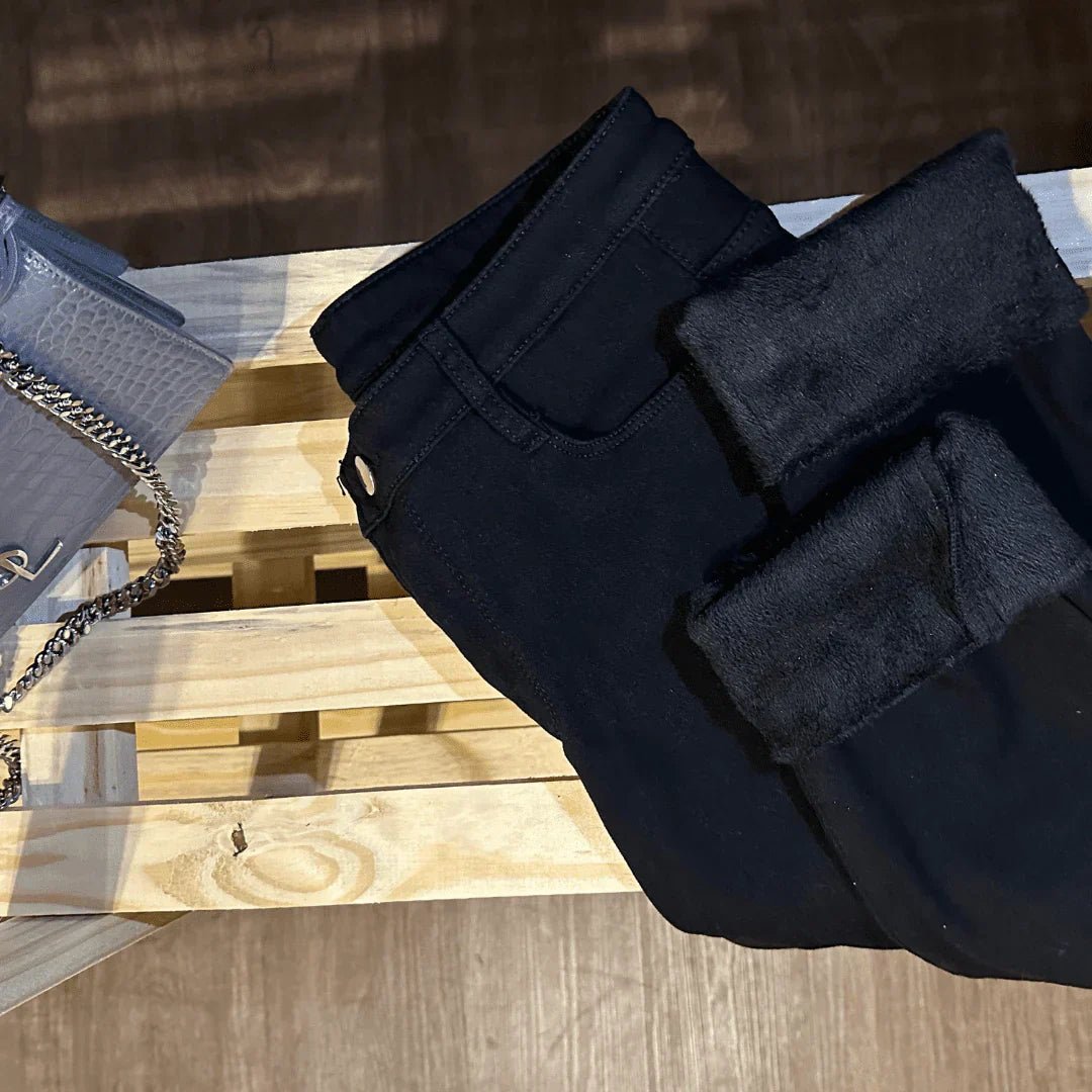 Calça Jeans Peluciada com Elastano + Meia Térmica Grátis - Modazzy