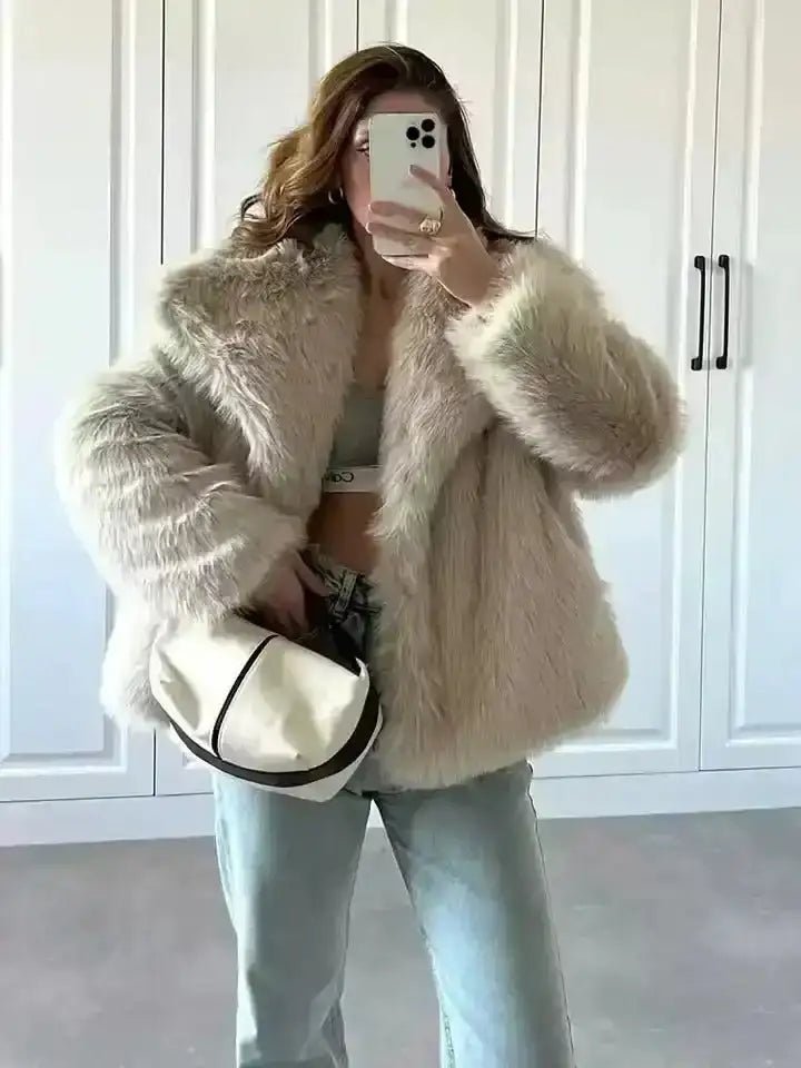 Casaco Sabrina com Textura Felpuda - Modazzy