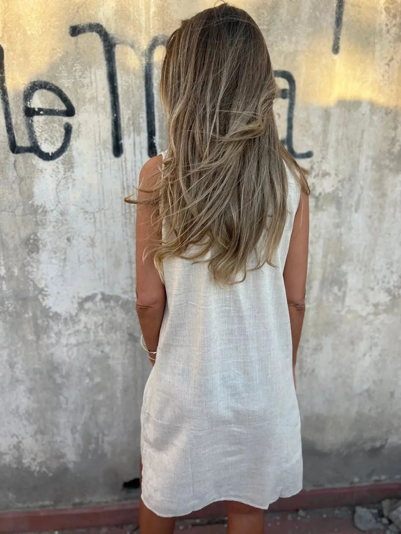 Vestido Charlotte – Sofisticação Europeia em Cada Detalhe - Linho Premium (Leve e Soltinho) - Modazzy