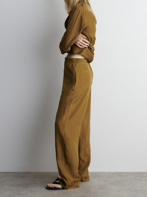 Conjunto Lavinia Alfaiataria com Gola Xale