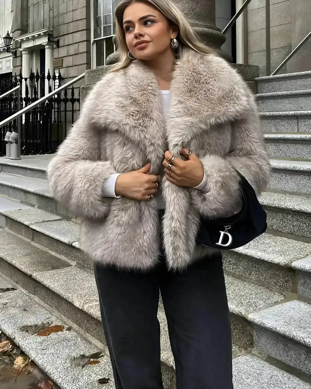 Casaco Sabrina com Textura Felpuda - Modazzy