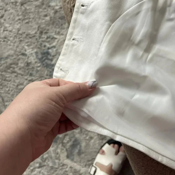 Conjunto Feminino em Alfaiataria - Colete e Shorts no Linho (Promoção Compre 1 Leve 2) - Modazzy