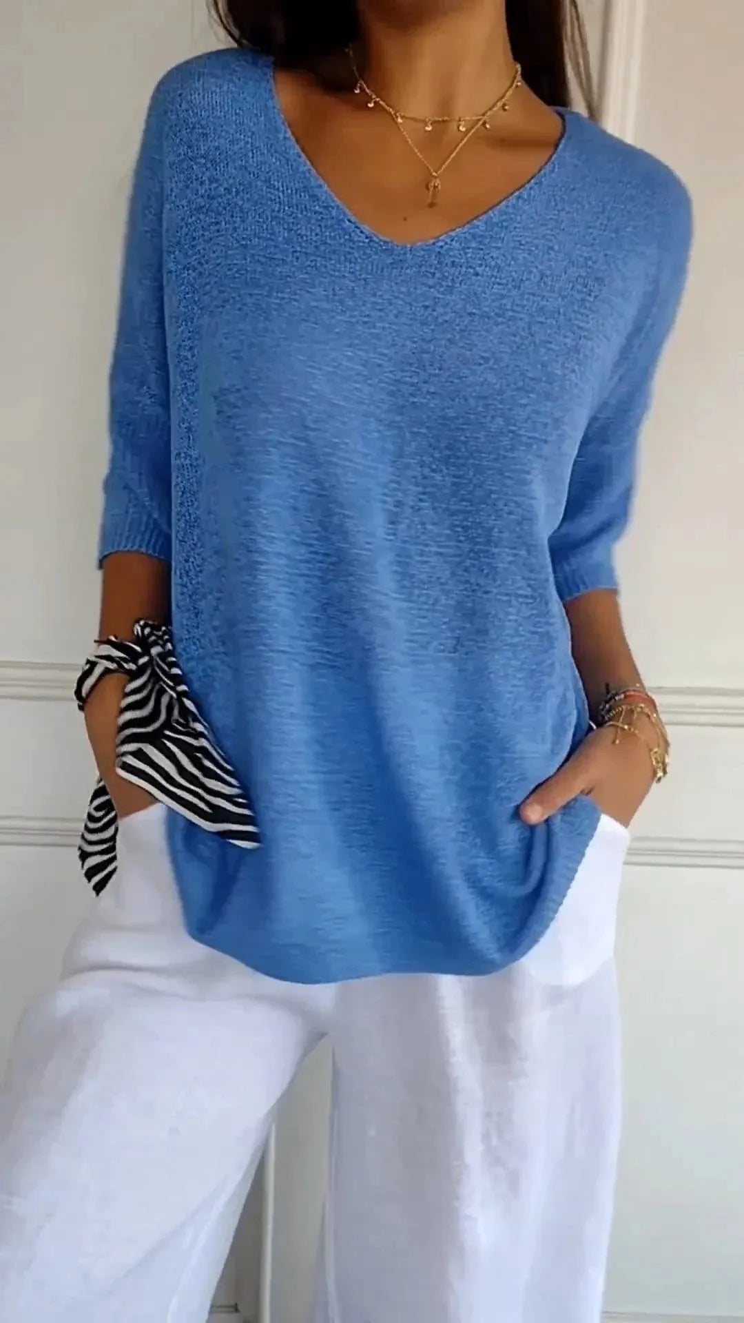 Kit 3 Blusas Luna® em Malha Leve – Decote V - Modazzy