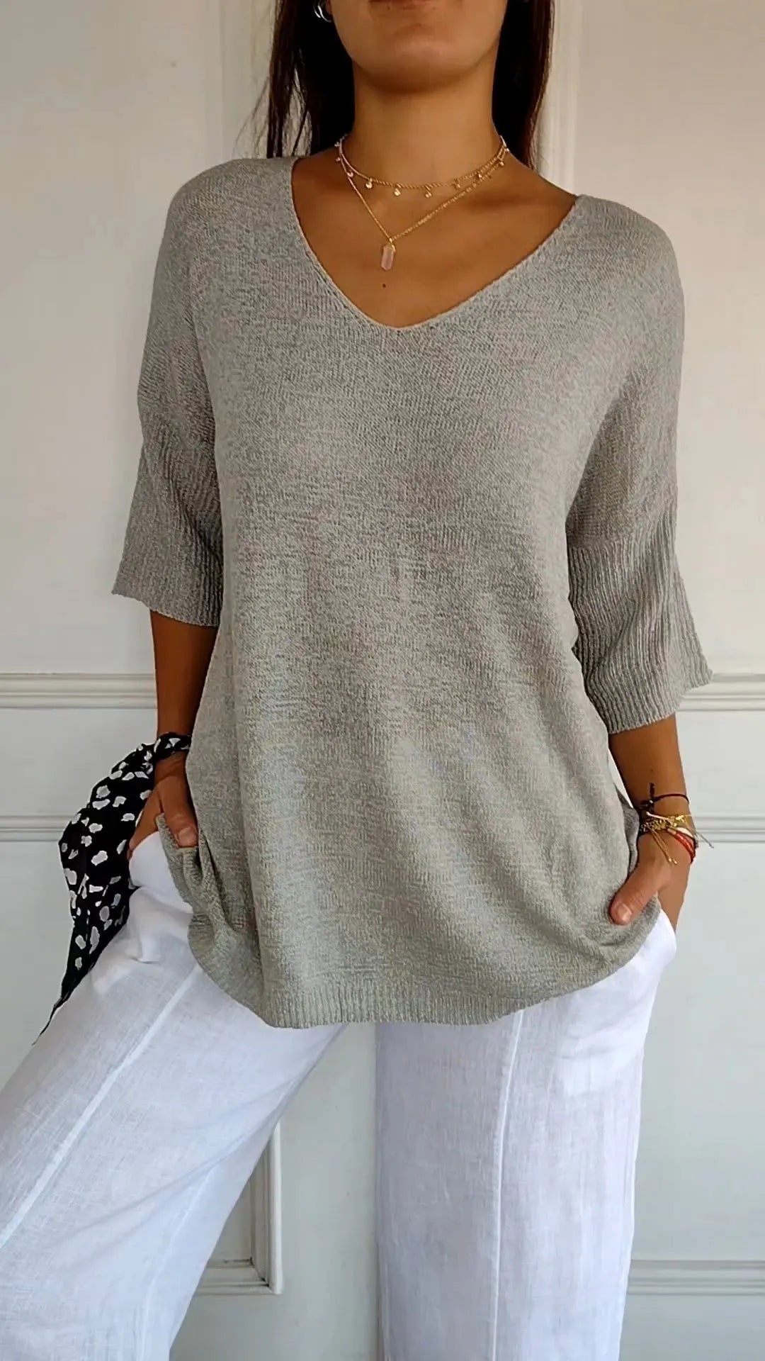 Kit 3 Blusas Luna® em Malha Leve – Decote V - Modazzy