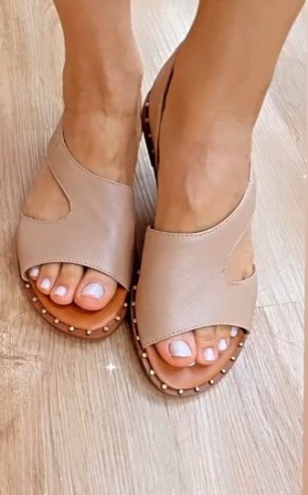 Sandália em Couro Comfort Aurora - Seus Pés nas Nuvens [Compre 1, Leve 2] + Frete Grátis Hoje! - Modazzy