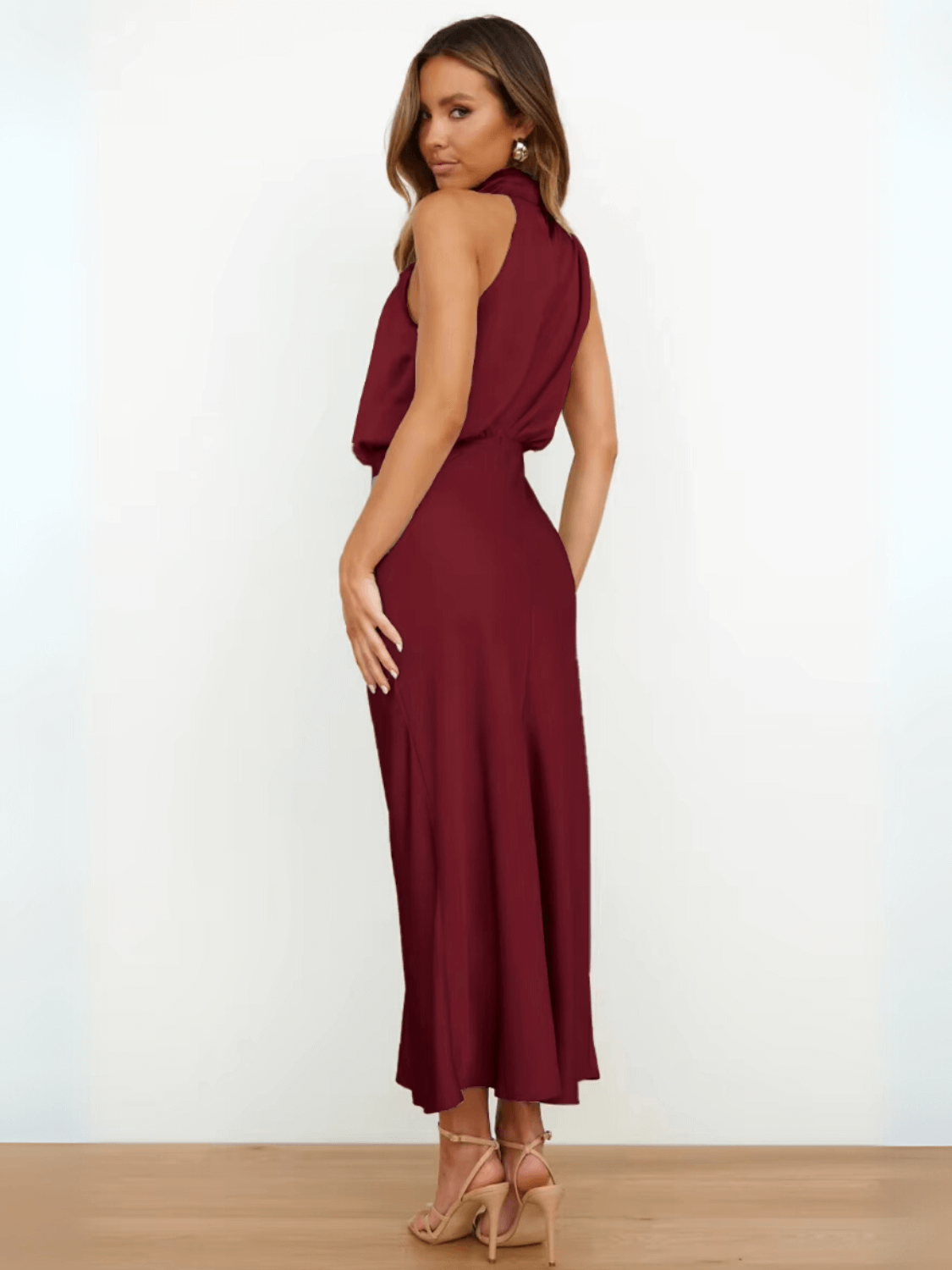 Vestido Midi Acetinado Acinturado com Gola Alta Drapeada Elegante – Rayca - Modazzy